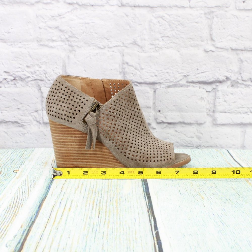*Lucky Brand Brown Suede Side Zipper Perforated Wedge Heel Sandals Size 8 Inches - Picture 7 of 10